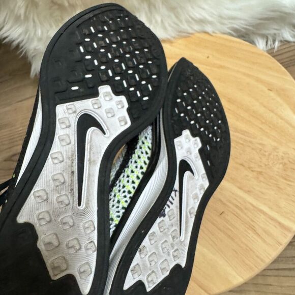 Lot of 2 Nike Flyknit Racer Oreo / Volt 2.0 Men's Sz 5 Women Sz 6.5 - Picture 16 of 16